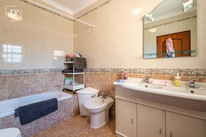 Image No.14-3 Bed Villa for sale