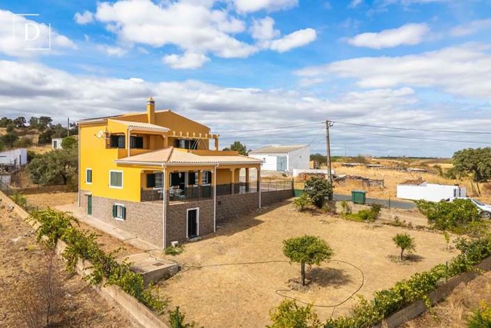 Image No.8-3 Bed Villa for sale