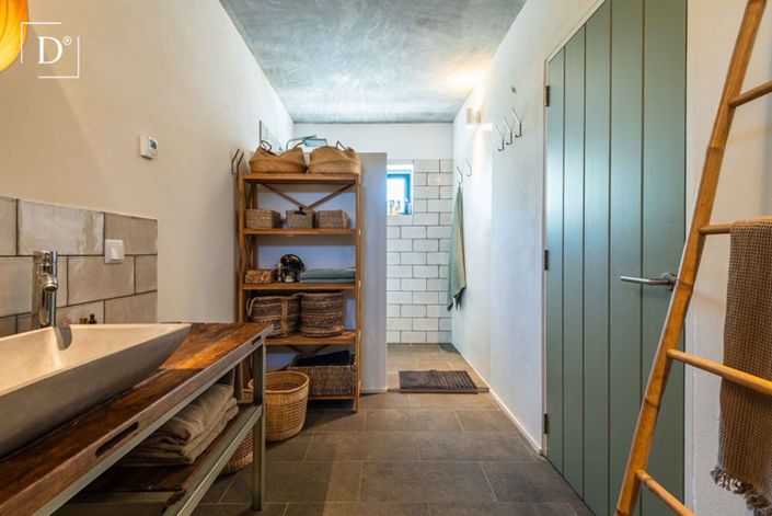 Image No.17-3 Bed Villa for sale