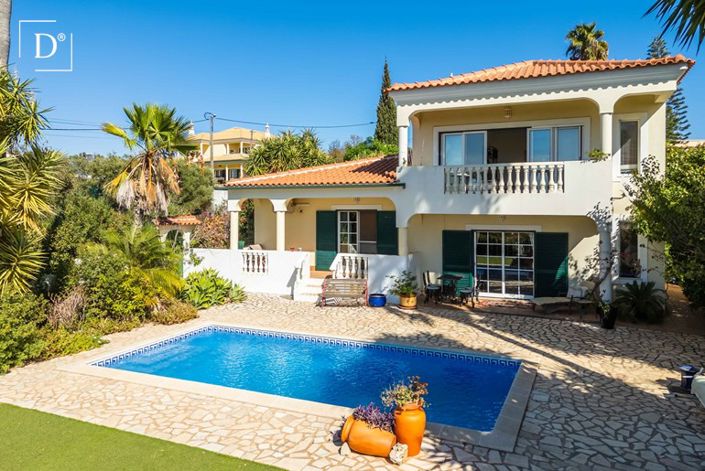 Image No.25-4 Bed Villa for sale