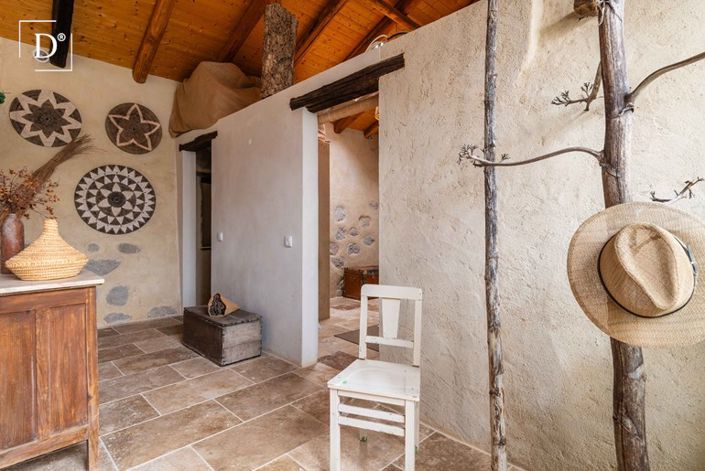 Image No.10-1 Bed Villa for sale