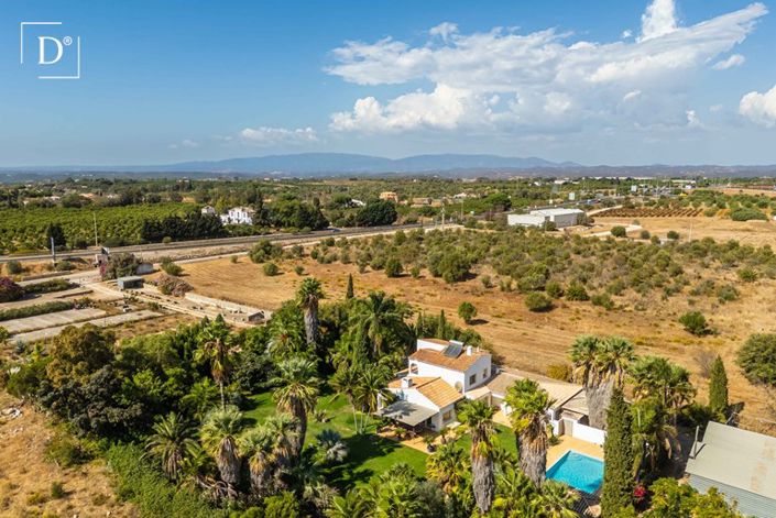 Image No.12-6 Bed Villa for sale