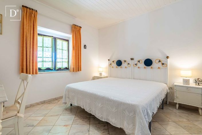 Image No.12-2 Bed Villa for sale