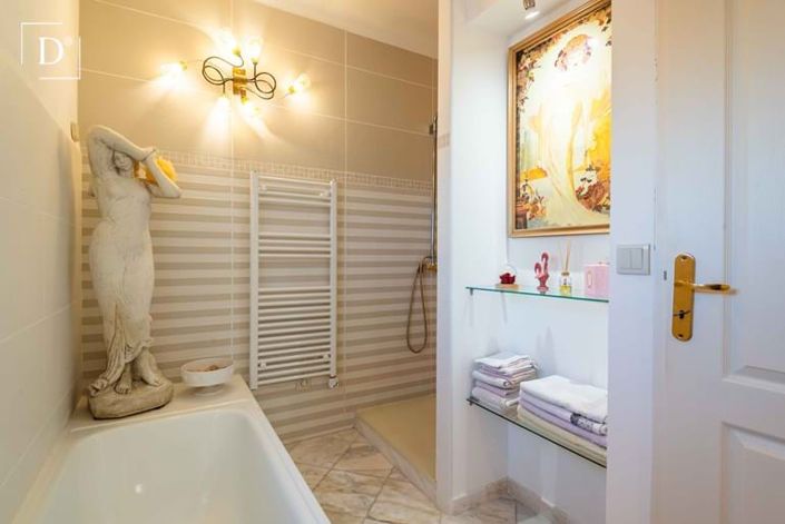 Image No.15-2 Bed Villa for sale