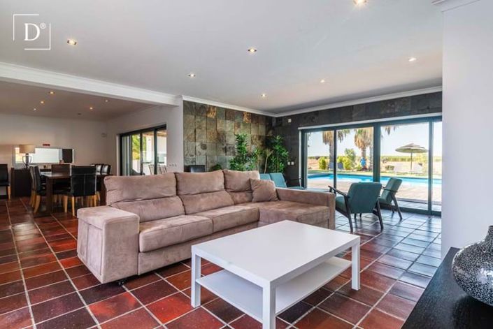 Image No.2-Villa de 6 chambres à vendre à Ferreira do Alentejo