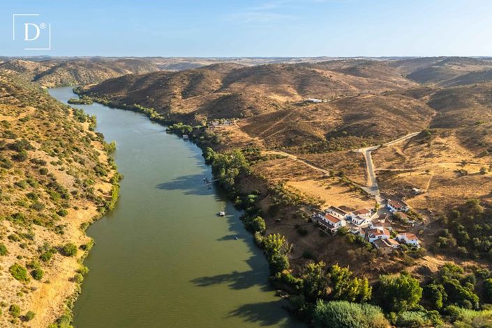 Image No.2-4 Bed Villa for sale