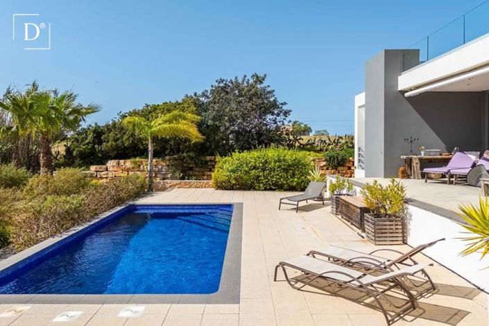 Image No.24-4 Bed Villa for sale