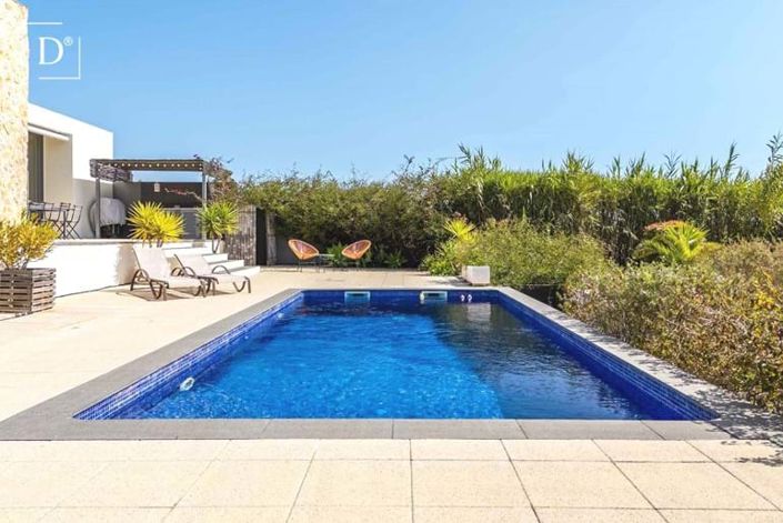 Image No.6-4 Bed Villa for sale