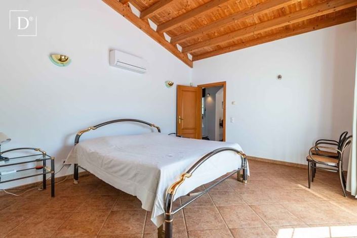 Image No.9-3 Bed Villa for sale