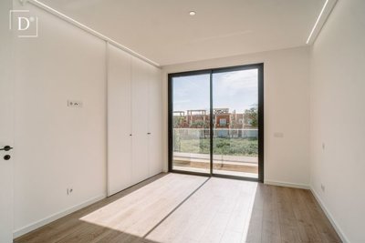 1-12368-a6143ebb3cb0547d86cbab874af8e5c603a53