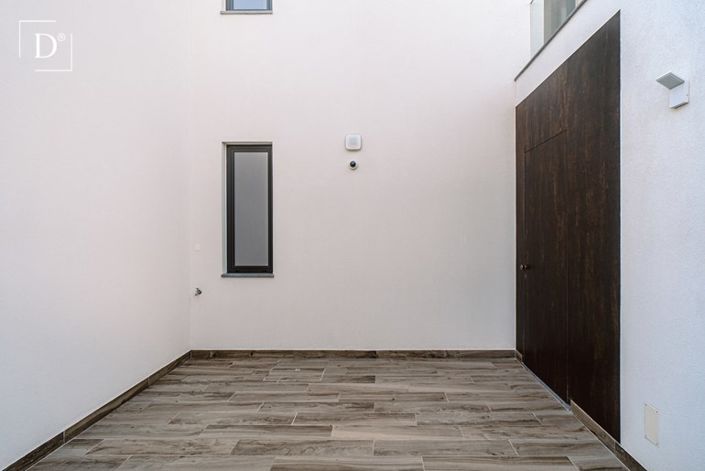 Image No.28-3 Bed Villa for sale