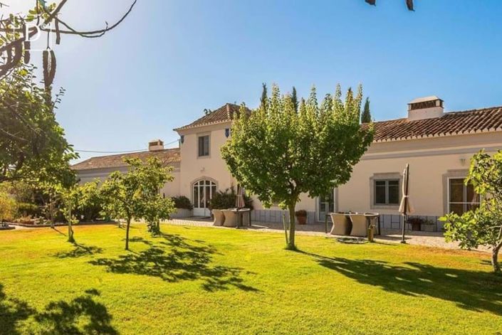 Image No.18-9 Bed Property for sale