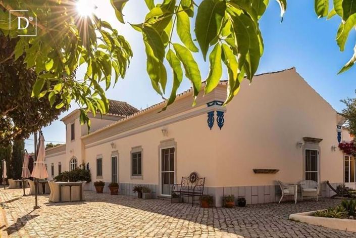 Image No.38-9 Bed Property for sale