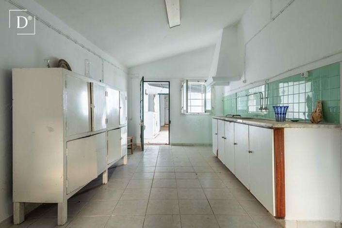 Image No.10-7 Bed Villa for sale