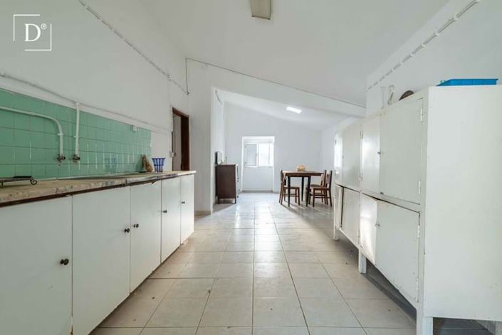 Image No.11-7 Bed Villa for sale