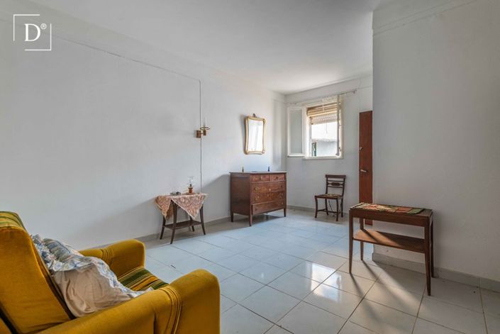 Image No.12-7 Bed Villa for sale