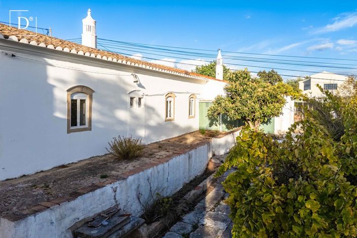 Image No.20-7 Bed Villa for sale