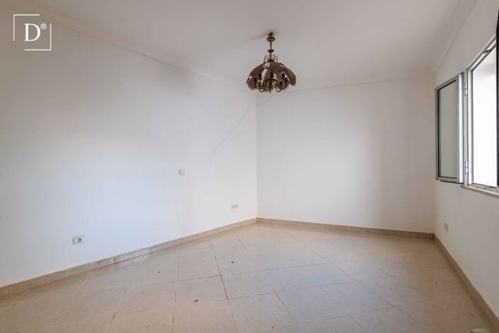 Image No.27-7 Bed Villa for sale