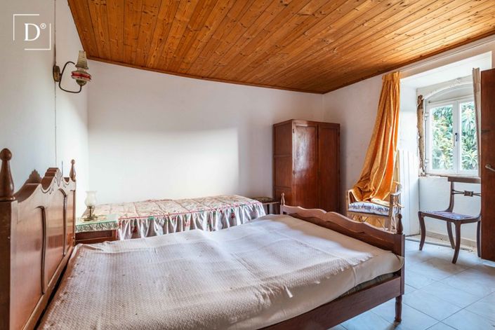 Image No.8-7 Bed Villa for sale