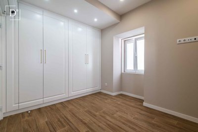 1-12370-a6143ebb3cb0547d86cbab874af8e5c603a53