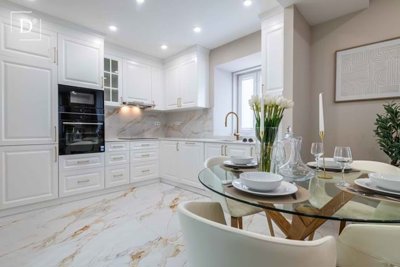 1-12370-a6143ebb3cb0547d86cbab874af8e5c603a53