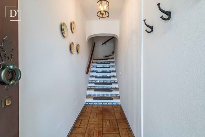 Image No.28-5 Bed Villa for sale