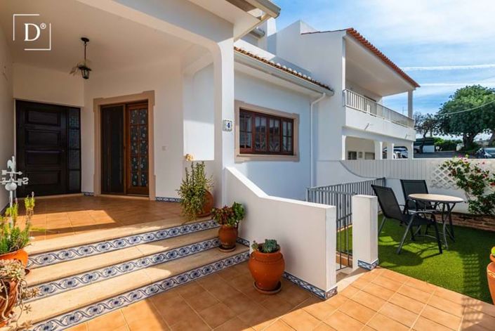 Image No.3-5 Bed Villa for sale