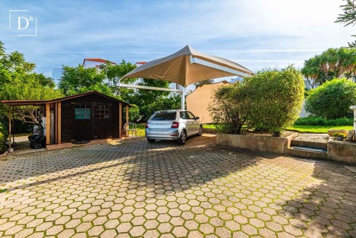 Image No.40-5 Bed Villa for sale