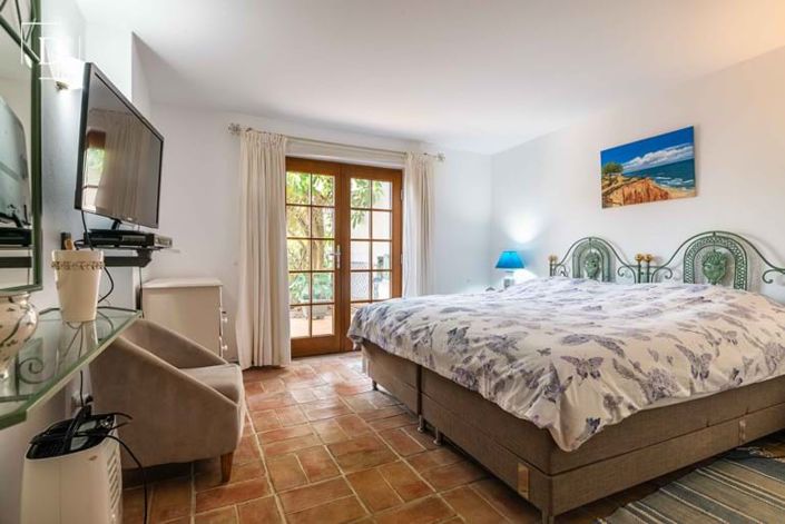 Image No.8-5 Bed Villa for sale