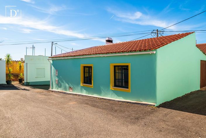 Image No.8-2 Bed Villa for sale