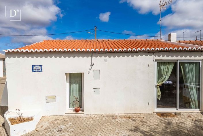 Image No.12-1 Bed Villa for sale