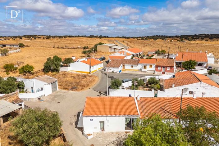 Image No.2-1 Bed Villa for sale