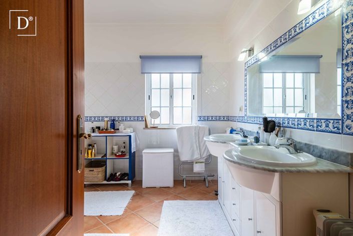 Image No.25-3 Bed Villa for sale