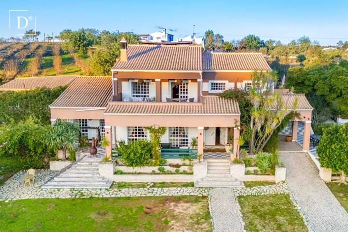 Image No.37-6 Bed Property for sale