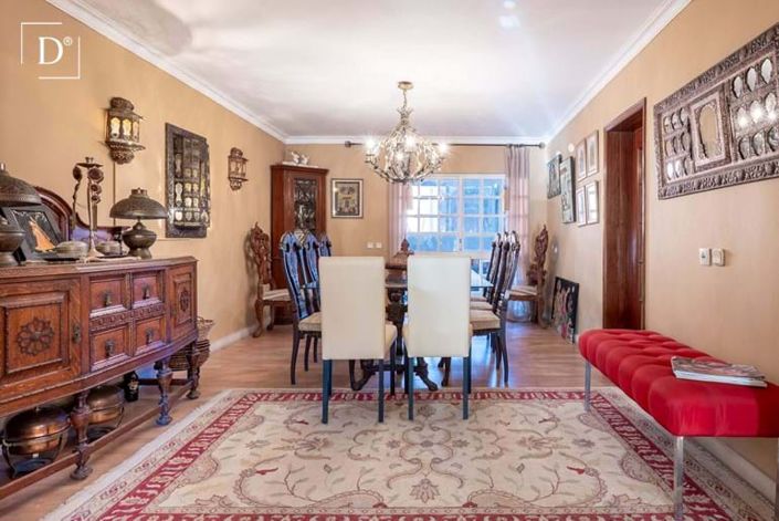 Image No.5-6 Bed Property for sale