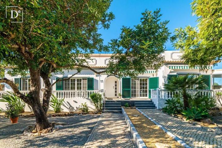 Image No.1-5 Bed Villa for sale