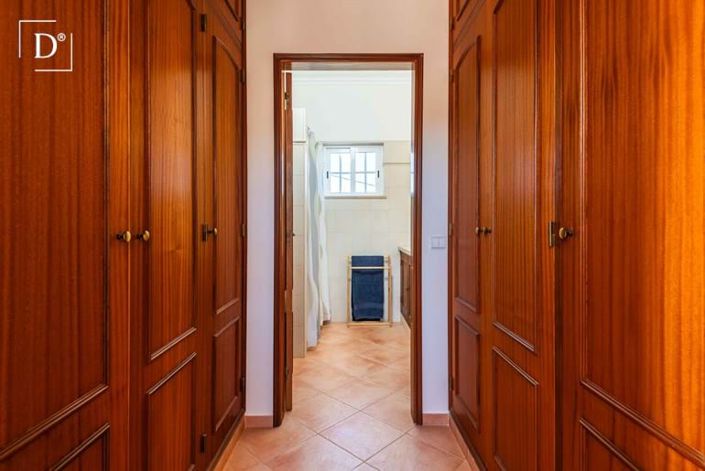 Image No.19-5 Bed Villa for sale