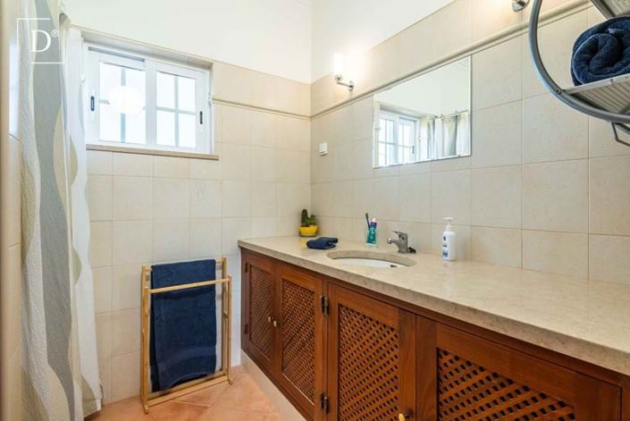 Image No.20-5 Bed Villa for sale