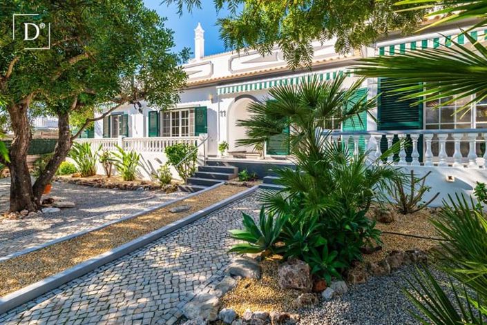 Image No.26-5 Bed Villa for sale