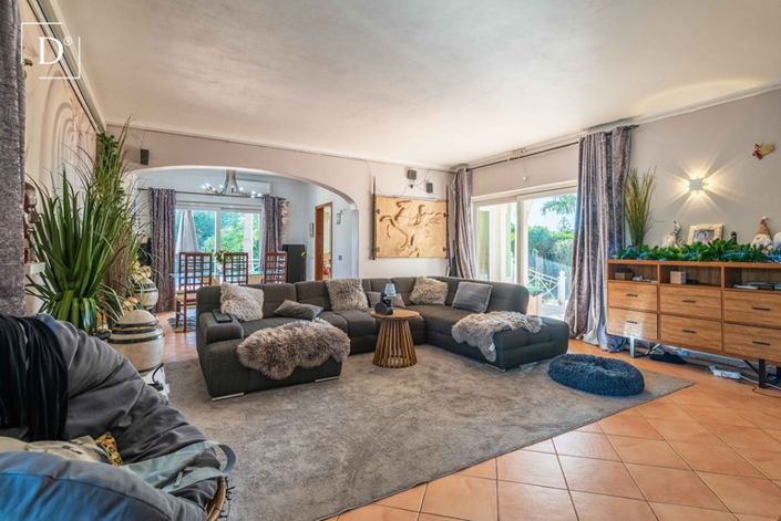 Image No.11-4 Bed Villa for sale