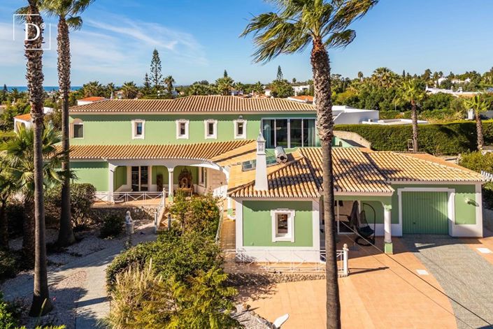 Image No.2-4 Bed Villa for sale