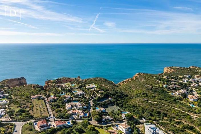 Image No.48-4 Bed Villa for sale