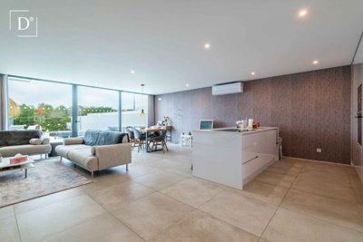 1-12385-a6143ebb3cb0547d86cbab874af8e5c603a53