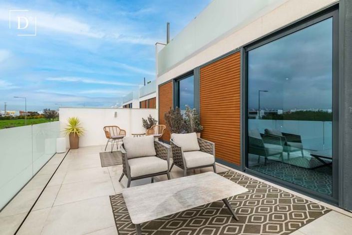 Image No.25-3 Bed Villa for sale