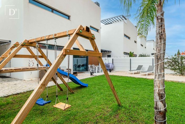 Image No.29-3 Bed Villa for sale