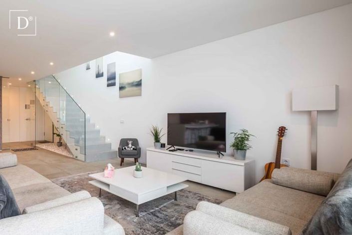 Image No.7-3 Bed Villa for sale