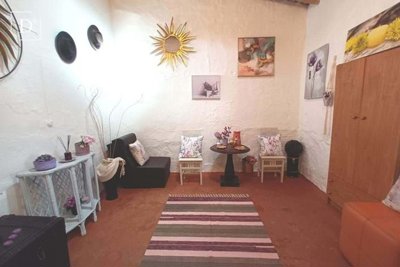 1-12446-a6143ebb3cb0547d86cbab874af8e5c603a53