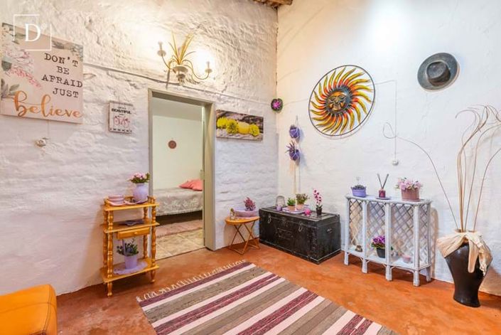 Image No.10-1 Bed Villa for sale