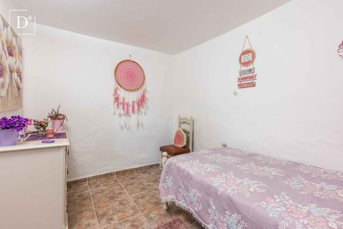 Image No.12-1 Bed Villa for sale