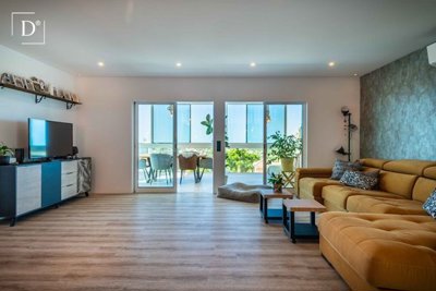 1-12453-a6143ebb3cb0547d86cbab874af8e5c603a53